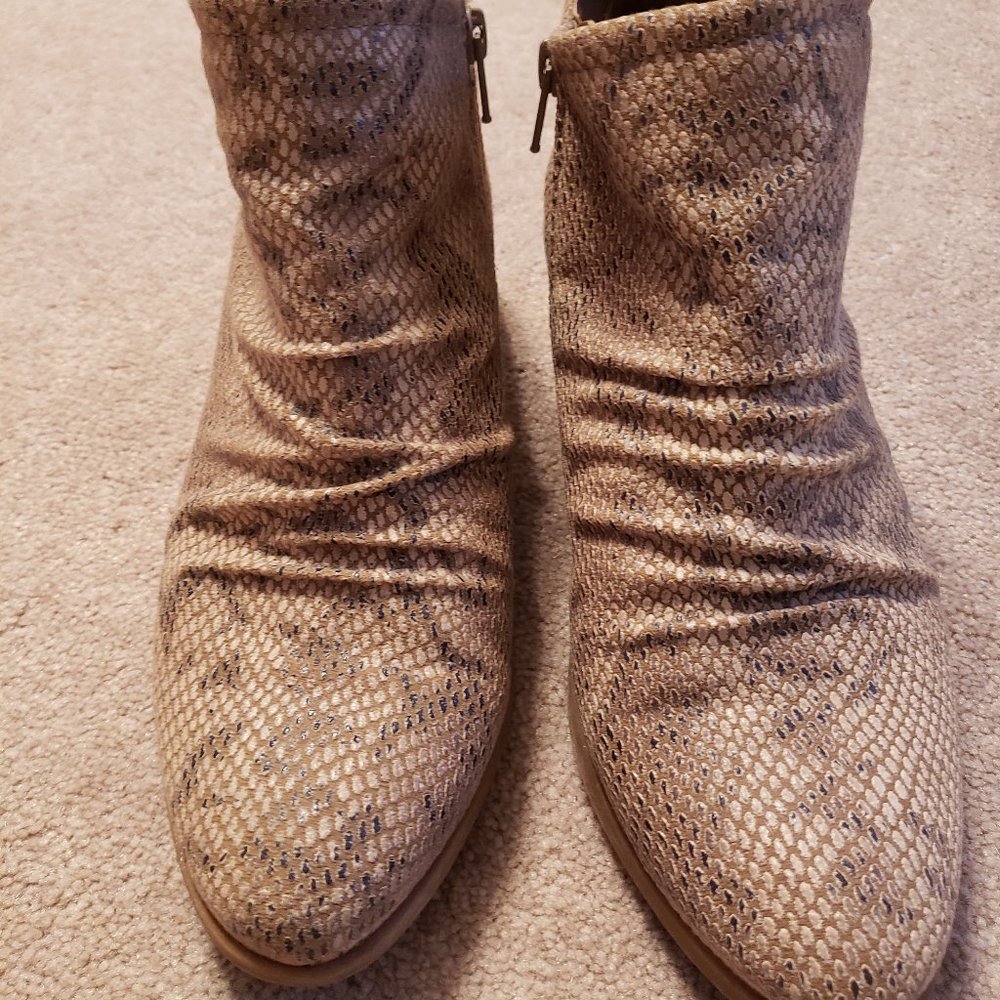 Snake skin print leather ankle boots size 8